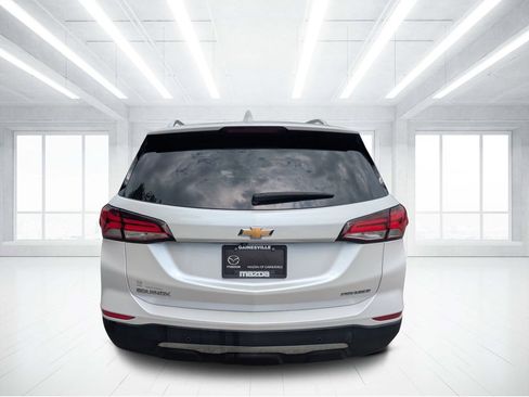 Used 2022 Chevrolet Equinox Premier FWD image 4