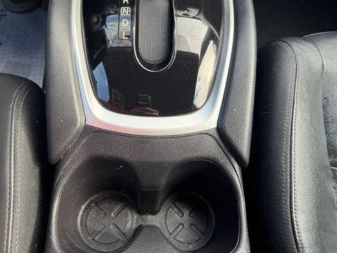 Used 2015 Nissan Rogue SL AWD/4WD image 31