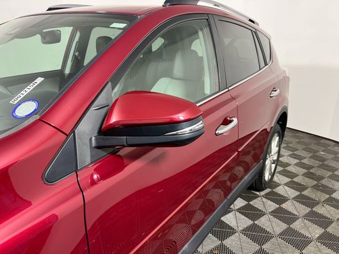 Used 2018 Toyota RAV4 Limited image 12