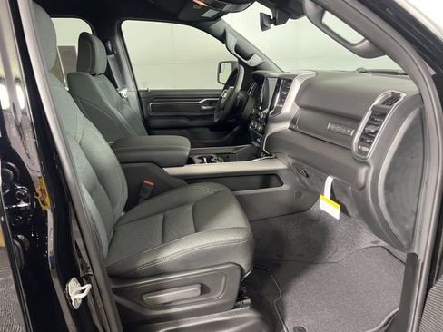 New 2026 RAM 1500 Big Horn AWD/4WD image 11