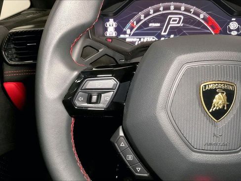 Used 2024 Lamborghini Huracan Tecnica image 23