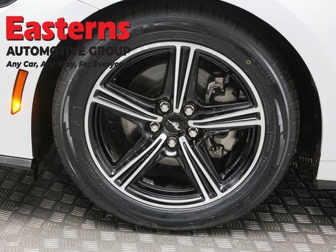 Used 2025 Ford Mustang Coupe RWD image 30