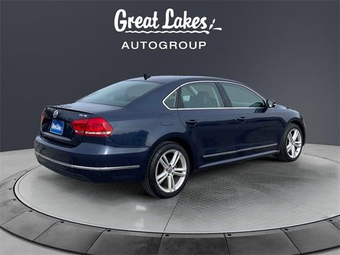 Used 2015 Volkswagen Passat 1.8T SE image 5