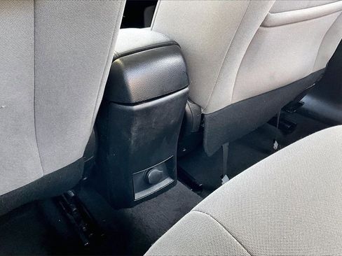 Used 2014 Chevrolet Cruze LT image 33