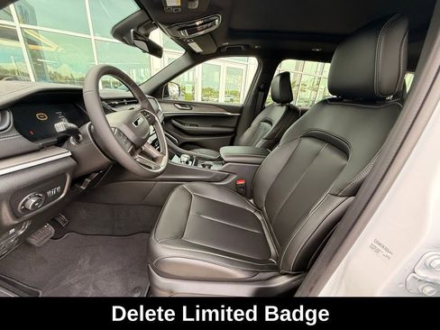 New 2026 Jeep Grand Cherokee L Limited AWD/4WD image 9