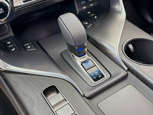 New 2026 Lexus LX 700h Overtrail image 18