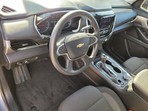 Used 2020 Chevrolet Traverse LS image 23