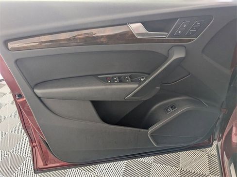 Used 2018 Audi Q5 2.0T Premium Plus w/ Premium Plus Package image 10