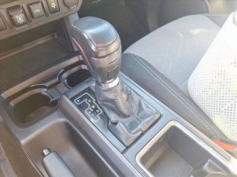 Certified 2020 Toyota Tacoma TRD Sport w/ Technology Package image 11