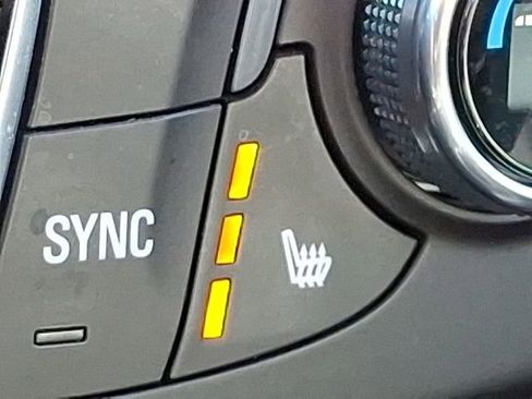 Used 2021 Chevrolet Traverse RS image 27