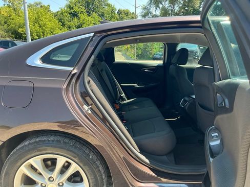 Used 2016 Chevrolet Malibu LT FWD image 31