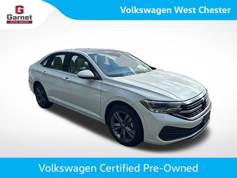 Used 2023 Volkswagen Jetta SE FWD image 5