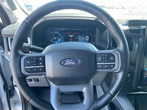 Used 2025 Ford F150 Lightning Flash image 9