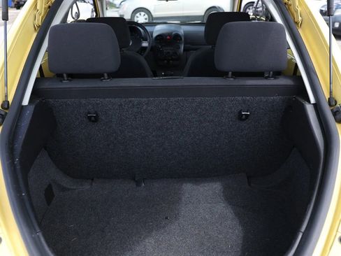 Used 2005 Volkswagen Beetle GL FWD image 20