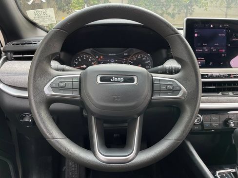 Used 2023 Jeep Compass Sport AWD/4WD image 16
