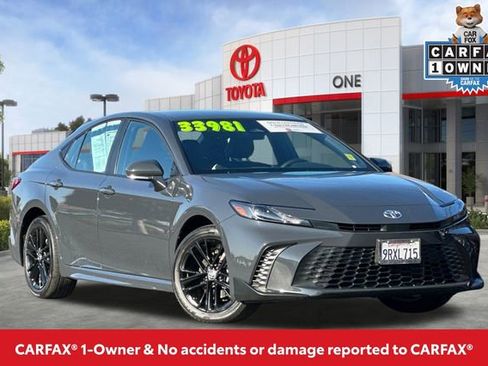 Certified 2025 Toyota Camry SE image 2
