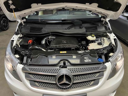 Used 2020 Mercedes-Benz Metris Passenger image 15