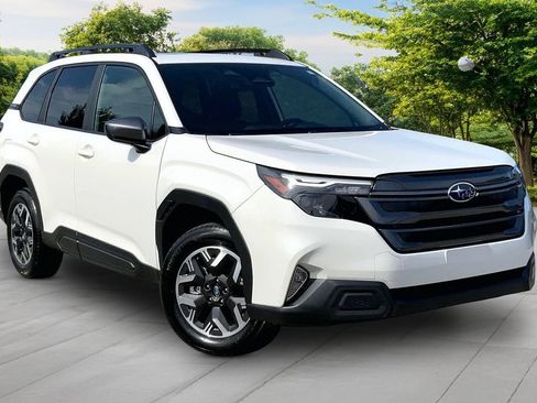 Certified 2026 Subaru Forester Premium AWD/4WD image 3