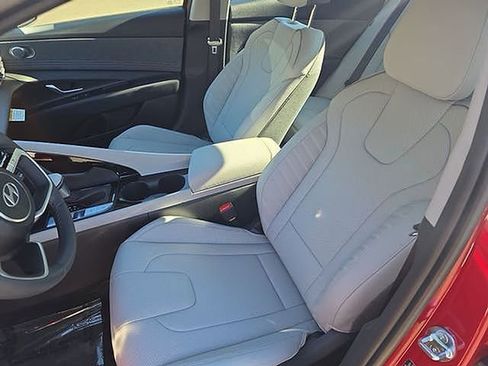 New 2026 Hyundai Elantra Limited image 26
