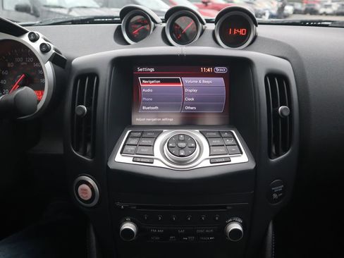 Used 2011 Nissan 370Z Touring image 13