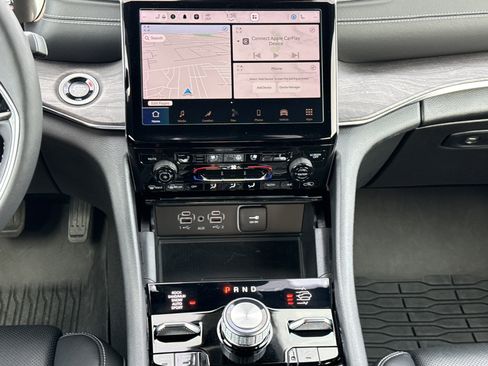 Used 2024 Jeep Grand Cherokee L Overland w/ Luxury Tech Group IV image 29