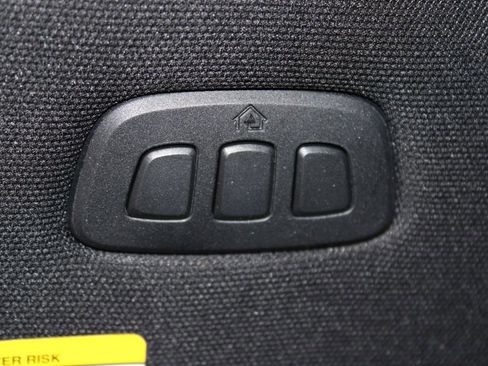 Used 2025 Ford F150 Platinum image 37