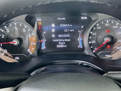 Used 2023 Jeep Compass Limited AWD/4WD image 12