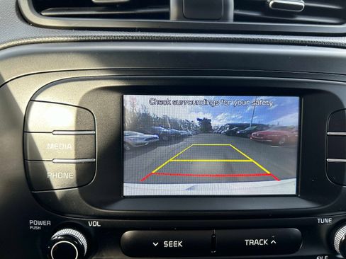 Used 2017 Kia Soul + image 31