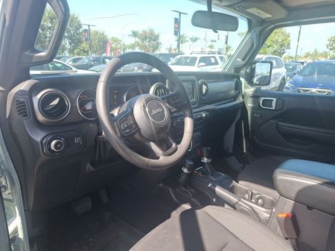 Used 2023 Jeep Wrangler Sport AWD/4WD image 9