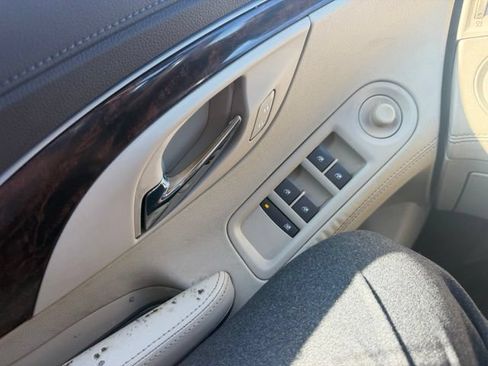 Used 2015 Buick LaCrosse FWD image 13