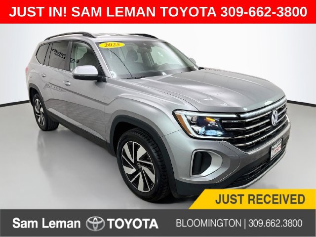 Used 2025 Volkswagen Atlas SE AWD/4WD image 1