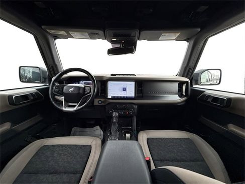 Used 2021 Ford Bronco Wildtrak image 21