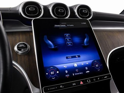 Certified 2025 Mercedes-Benz GLC 300 image 31