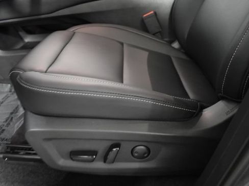 Certified 2025 Nissan Murano SV AWD/4WD image 12