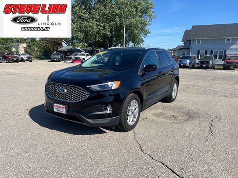 Used 2024 Ford Edge SEL w/ Convenience Package AWD/4WD image 2