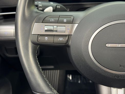 Used 2025 Hyundai Kona SEL image 19