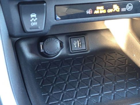 Used 2023 Toyota RAV4 XLE image 31