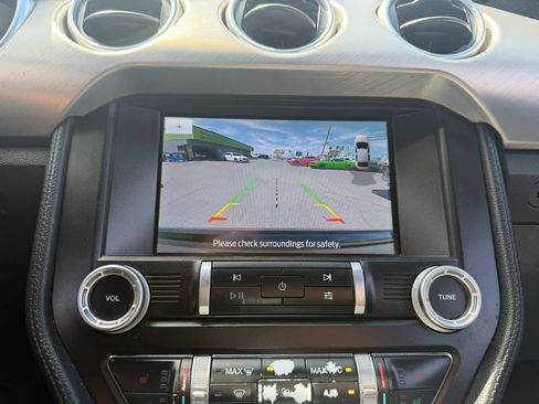 Used 2019 Ford Mustang GT Premium RWD image 27