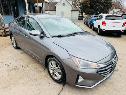 Used 2019 Hyundai Elantra SEL image 1