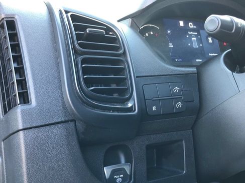 Used 2025 RAM ProMaster 2500 w/ U-Haul Equipment Group FWD image 24
