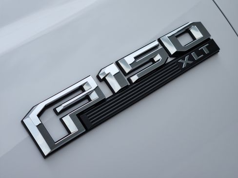 Used 2020 Ford F150 XLT w/ Equipment Group 302A Luxury RWD image 13