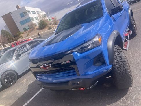 Used 2025 Chevrolet Colorado ZR2 w/ Technology Package image 1