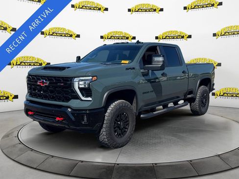 Used 2026 Chevrolet Silverado 2500 ZR2 AWD/4WD image 1
