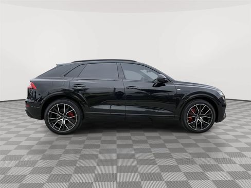 Used 2022 Audi Q8 Prestige w/ Prestige Package AWD/4WD image 6