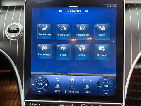 Used 2022 Mercedes-Benz C 300 4MATIC Sedan image 42