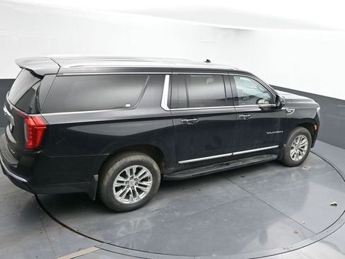 Used 2022 GMC Yukon XL SLT w/ SLT Luxury Package image 47