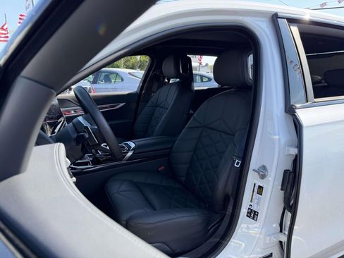 Used 2026 BMW 740i xDrive AWD/4WD image 27