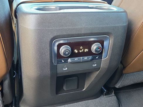 Used 2021 Chevrolet Tahoe High Country image 19