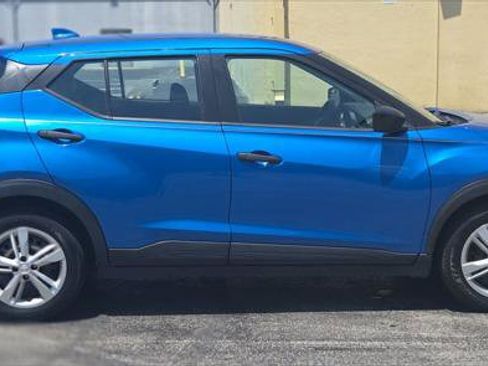 Used 2021 Nissan Kicks S FWD image 7