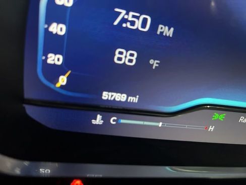 Used 2023 Chevrolet Tahoe Z71 w/ Luxury Package image 13